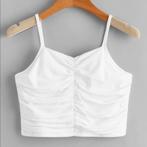 ROMWE Tops - ROMWE-Medium Crop Top